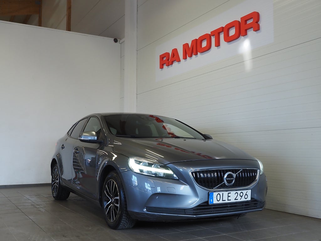 Volvo V40 D3 115hk Business Advanced Momentum | B-Kamera | VOC | 2017