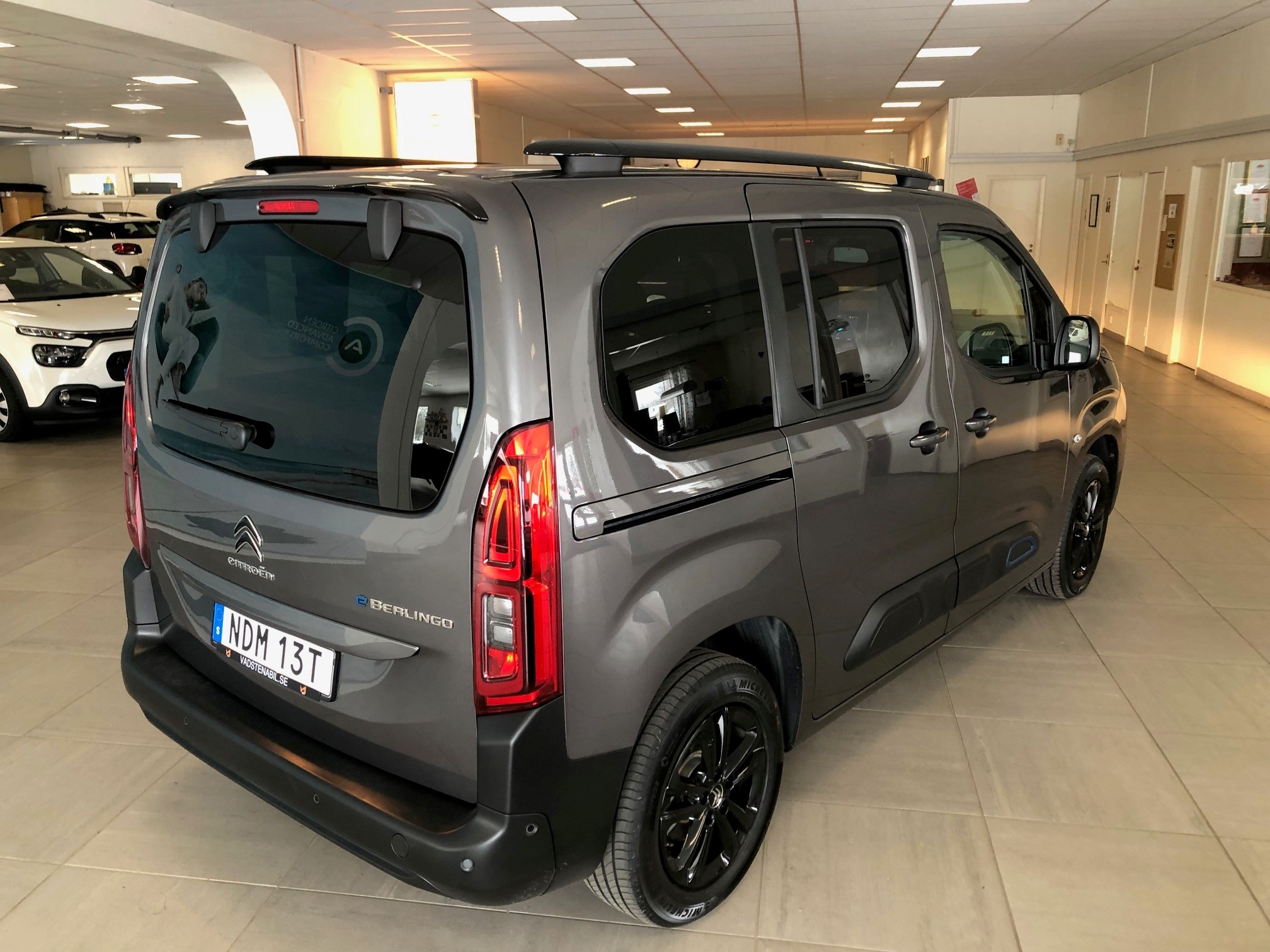 Citroen E-Berlingo Multispace Shine 2022, photo 3/38