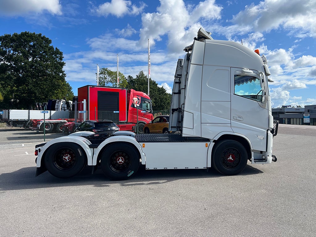 Volvo FH13 500 6x2 Dragbil med Hydraulik, Klädd hytt mm