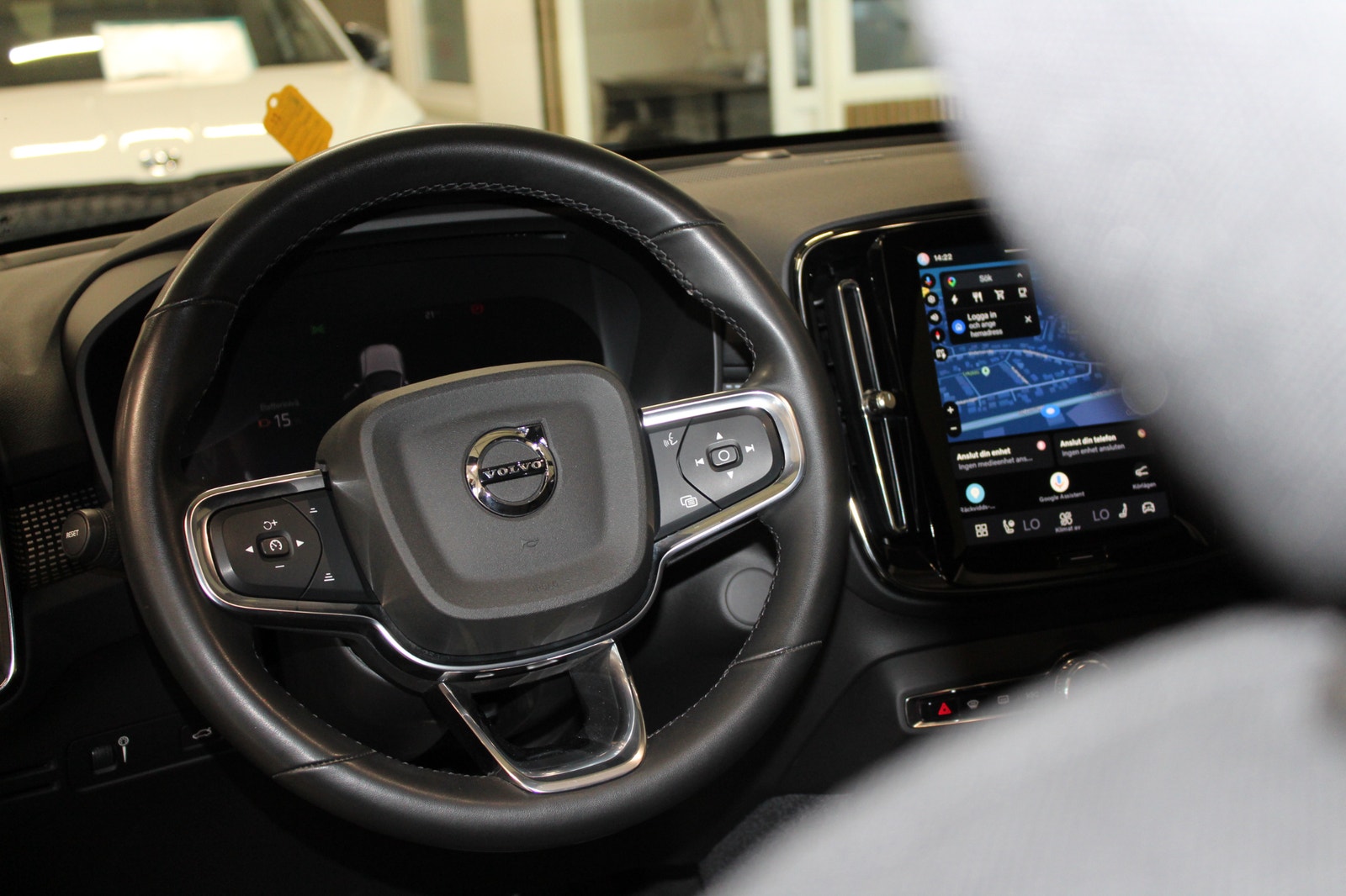 Volvo XC40 P8 Recharge Twin Pro, Panorama, 360 kam, Värmepump 2022 - miniatyr 25