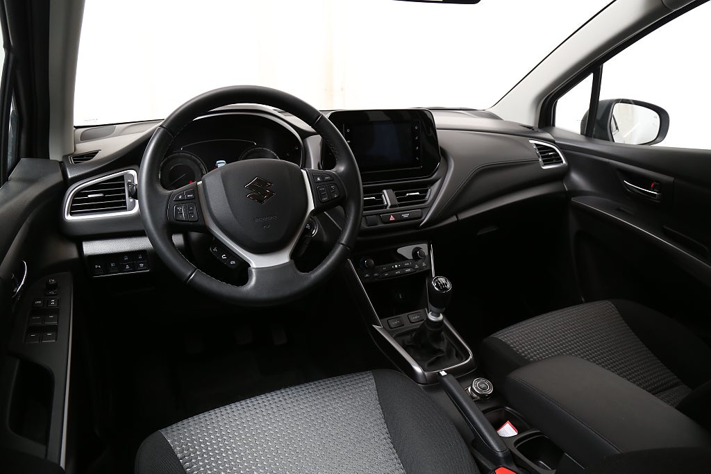 Suzuki S-Cross Hybrid AllGrip AWD Kamera P-sensorer 2023