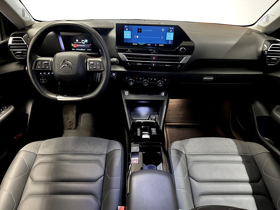 Bild på Citroën e-C4 Shine 50kWh 136hk Aut B-KAMERA RATTVÄRME