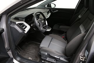 SUV Audi Q4 10 av 26