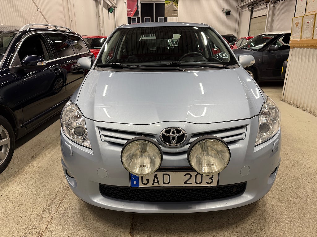 Toyota Auris 5-dörrar 1.6 Valvematic Plus Drag
