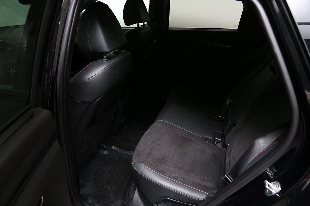 Hyundai Tucson 1,6T-GDi PHEV 265hk Aut N-Line 4WD 360° Minne Dragkrok 2022