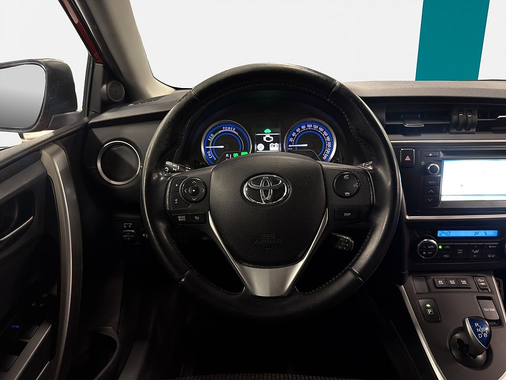 Toyota Auris Hybrid e-CVT, Navi, Kamera, 3 brukare