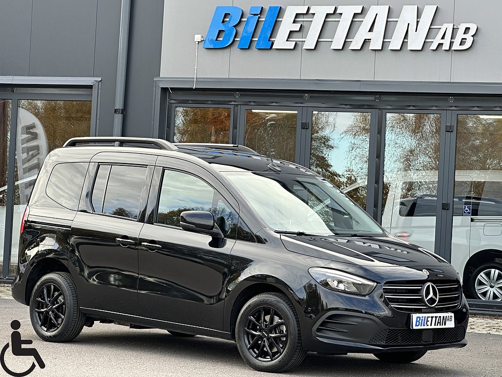 Mercedes-Benz T 180 DCT|Handikappanpassad|Golvsänkt|Ramp