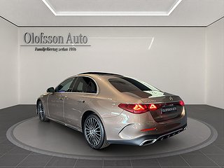 Sedan Mercedes-Benz E 3 av 15