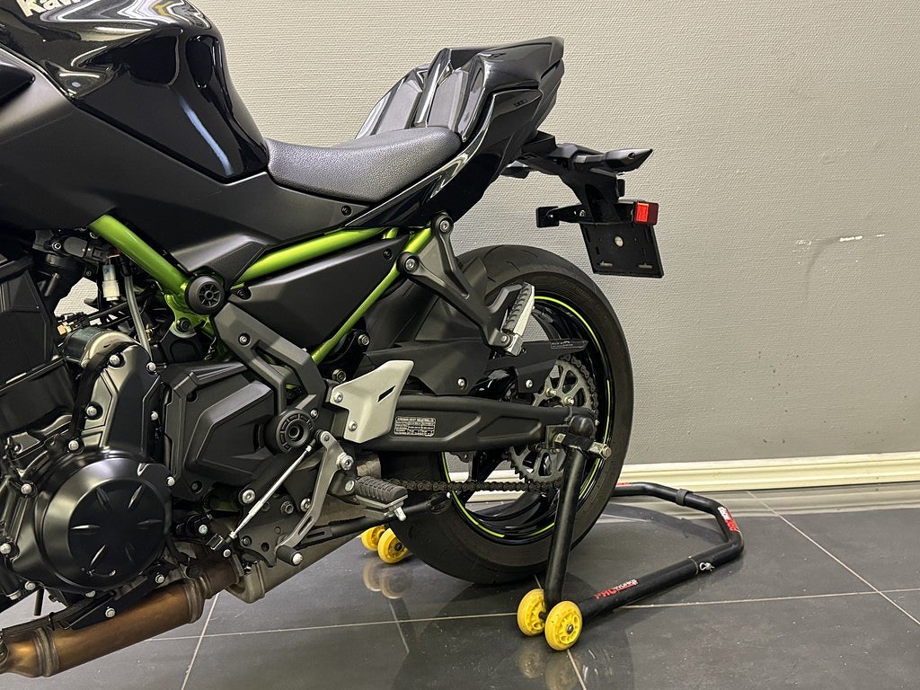 Kawasaki Ninja Z650 | ABS | FULLSERVAD | FR. 701KR / MÅNAD