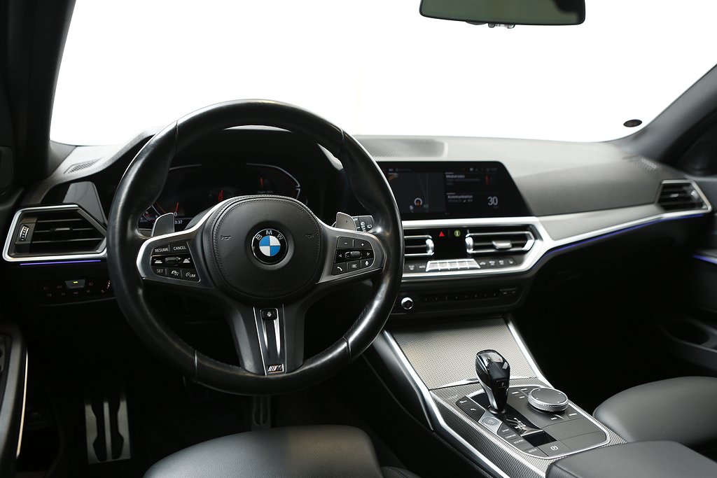 BMW 320 d xDrive Touring M-Sport Aut Drag HiFi B-kam Värmare 2021