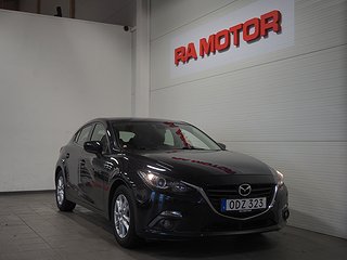 Halvkombi Mazda 3