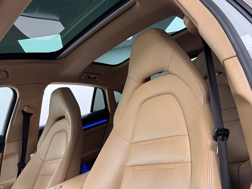 Porsche Panamera 2017 - miniatyr 12