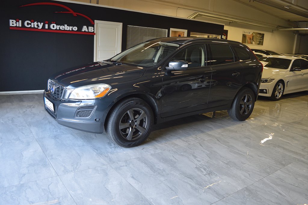 Volvo XC60 D3 (163hk) Geartronic Låga Mil / M-värmare / Nyservad & Besiktad