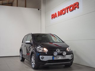 Halvkombi Volkswagen Cross Up! 1 av 17