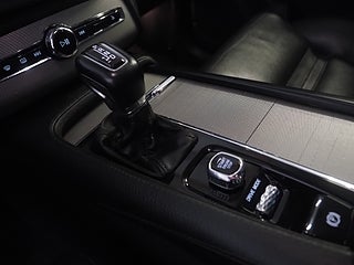 SUV Volvo XC90 24 av 28