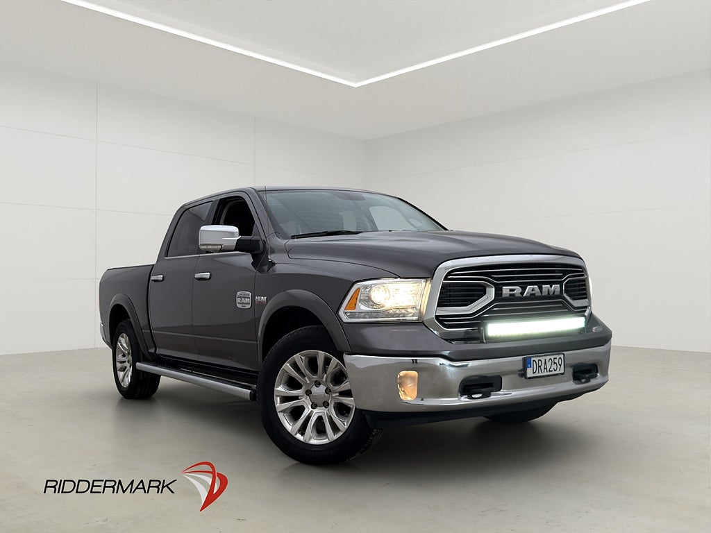 Dodge RAM 1500 LongHorn 5.7 4x4 Luft Drag Skinn Alpine Moms