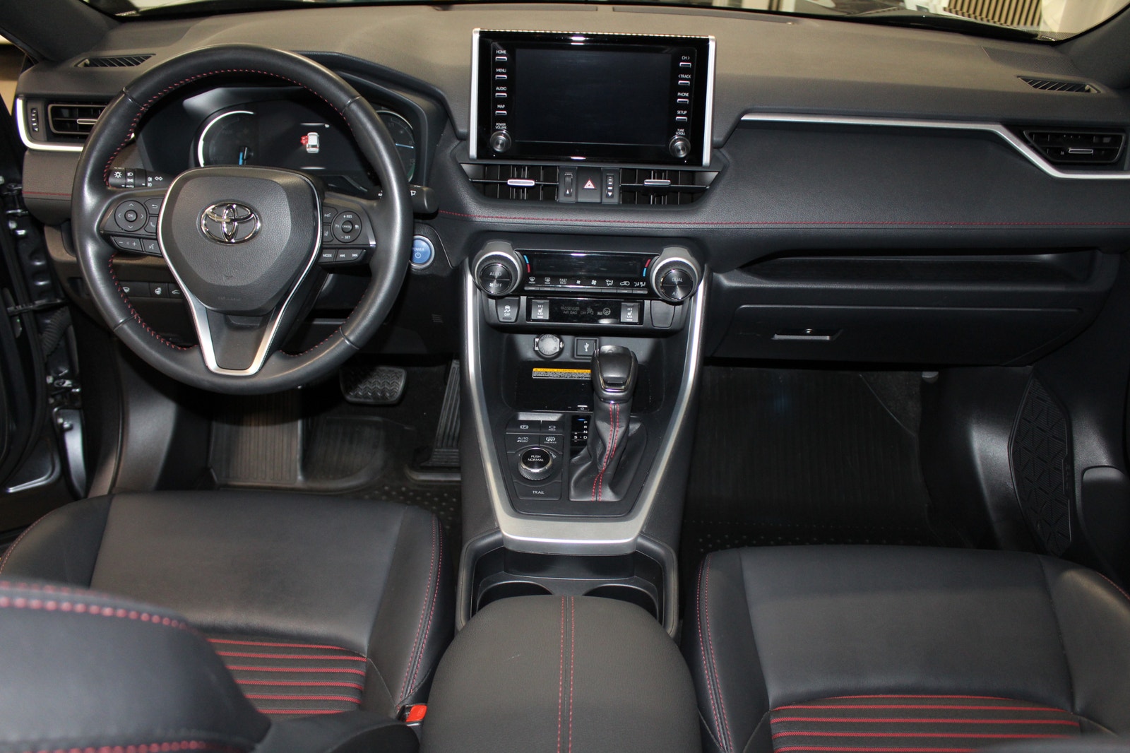 Toyota RAV4 Plug-in Hybrid E-CVT Launch Edition, Drag, B-Kamera 2021 - miniatyr 21