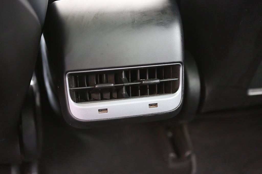 Tesla Model 3 Standard Range Plus 258hk Panorama 2020