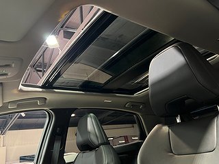 SUV Nissan Ariya 17 av 18