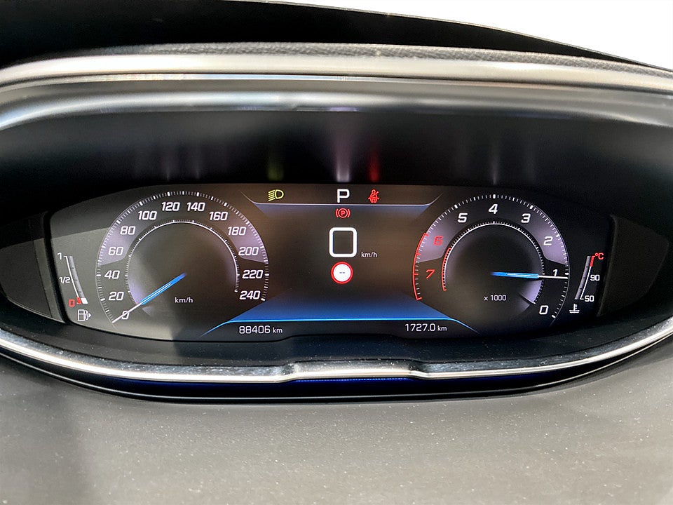 Bild på Peugeot 3008 Active Pack 1.2 PT 130hk Aut B-KAMERA
