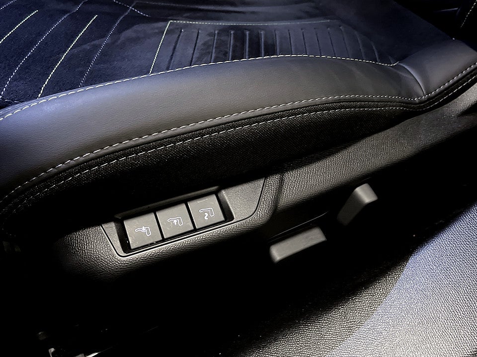 Bild på Peugeot 2008 GT 1.2 PT 130hk Aut B-KAMERA CARPLAY