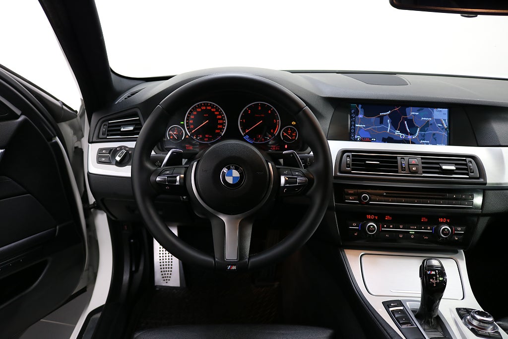 BMW 535d 2012 - miniatyr 11
