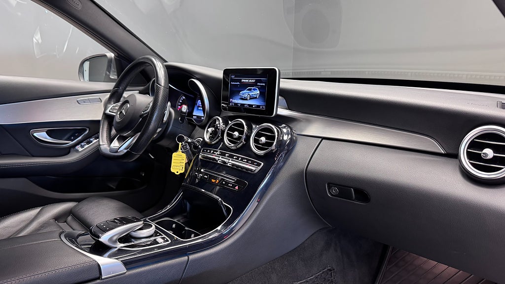 Mercedes-Benz C220 d 2017 - miniatyr 7