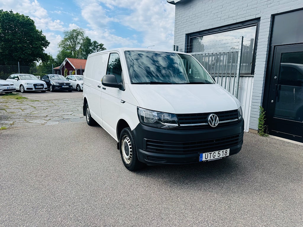 Volkswagen Transporter T28 2.0 TDI 102HK BMT SKÅP / DRAG / VÄRMARE