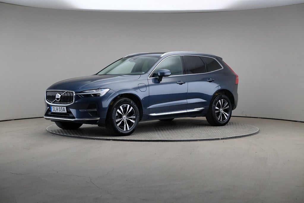 Volvo XC60 Recharge T6 350hk AWD Core Edition Läder Pano Drag