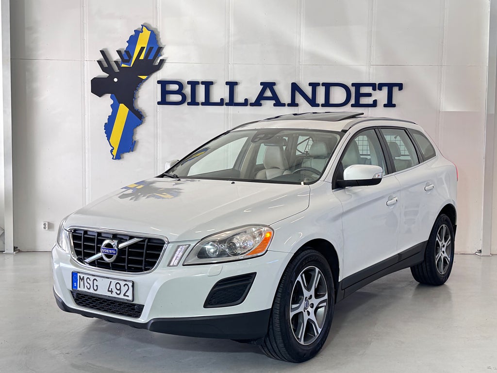 Volvo XC60 D5 AWD Geartronic Summum-Navi-Panorama-Drag-2ägare-Eu5