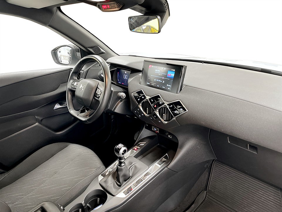 Bild på DS 3 Prestige 1.2 PT 100hk CARPLAY
