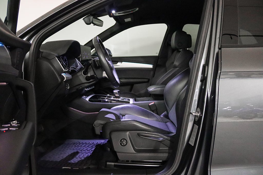 Audi Q5 55 TFSI e Quattro S-Line Evolution B&O Cockpit Luftfjädring Drag