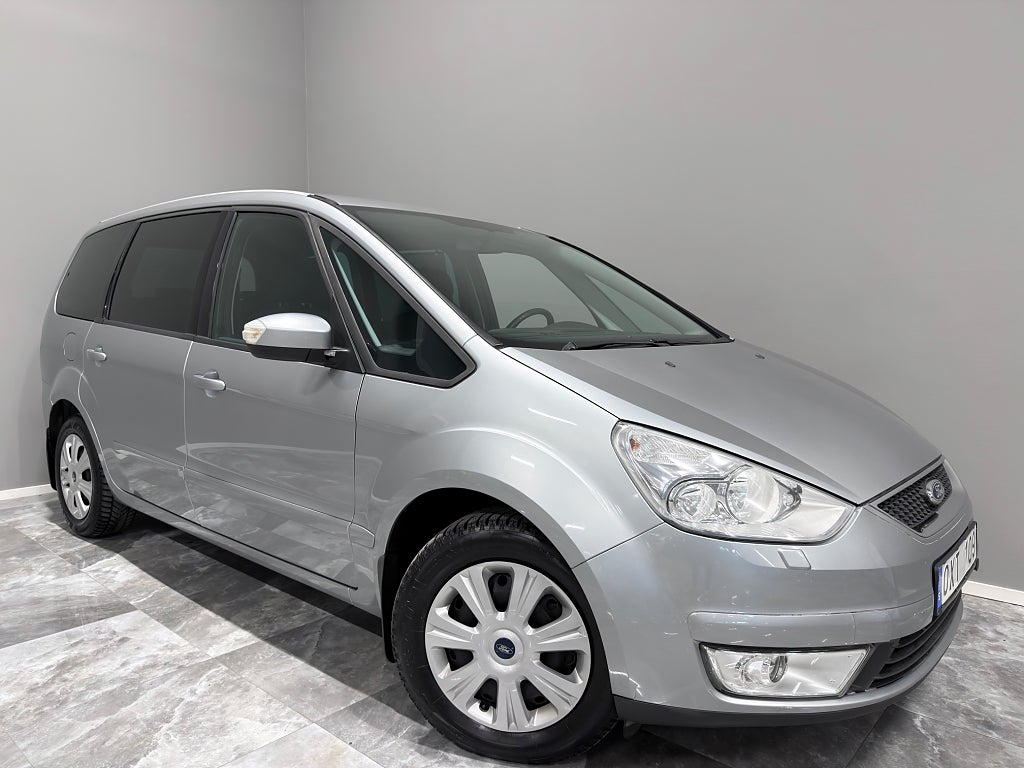 Ford Galaxy 2.0 7Sits/Drag/Värmare/DVD/Fullservad/145HK