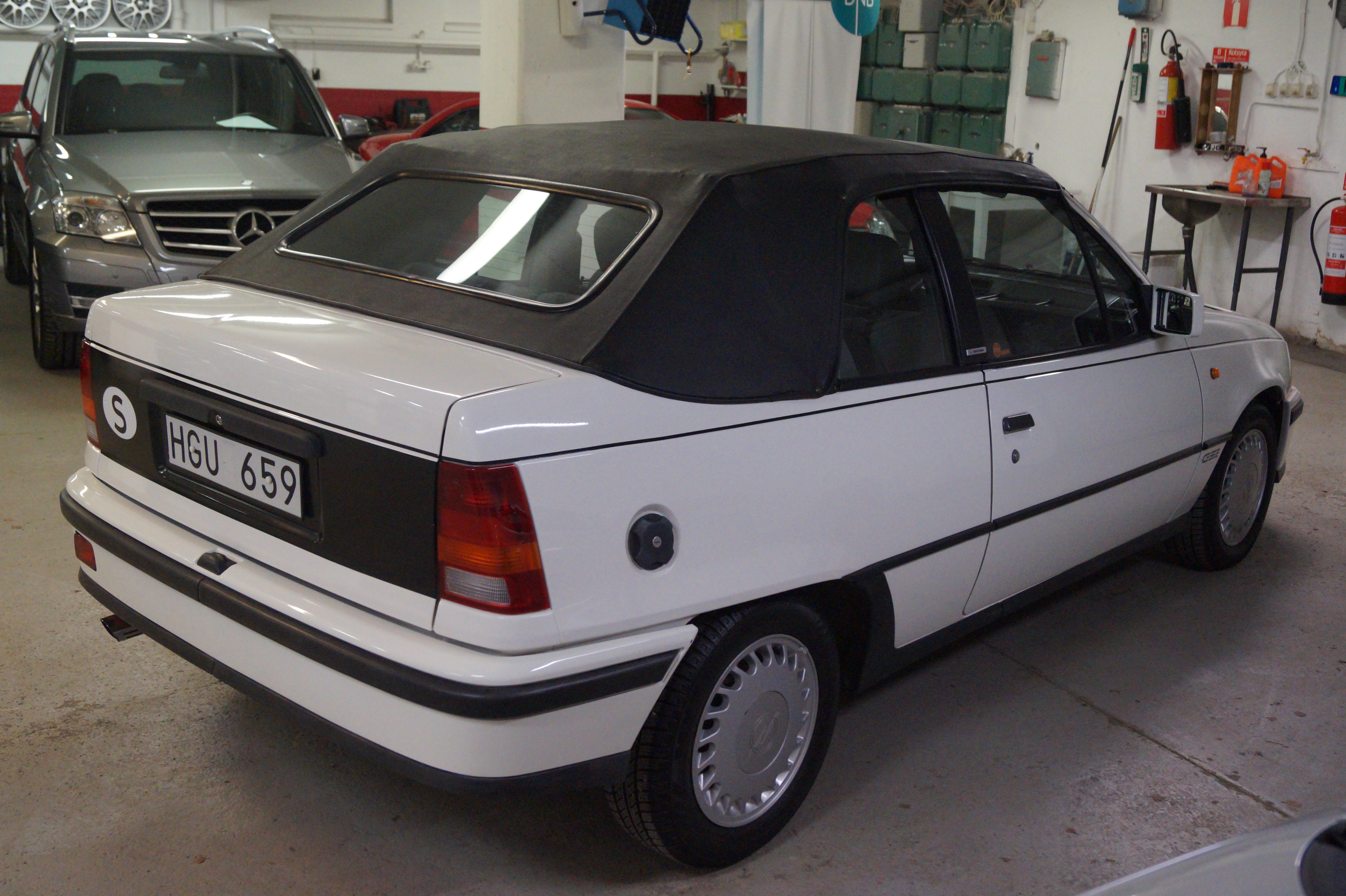 Opel Kadett GSI 2,0 I CAB 1987, bild 4/33