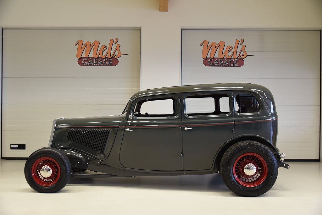 Ford Model 40 Sedan De Luxe 1934 V8 350 sniper insprut TH700