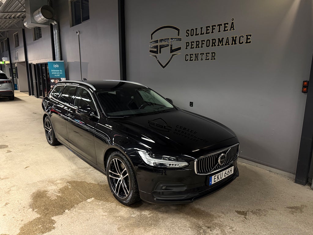Volvo V90 B4 AWD Geartronic / VOC / B-kamera /  Euro 6