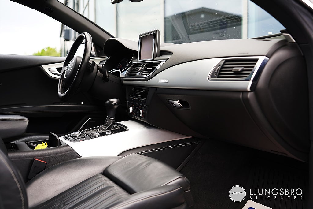 Audi A7 2011 - miniatyr 20