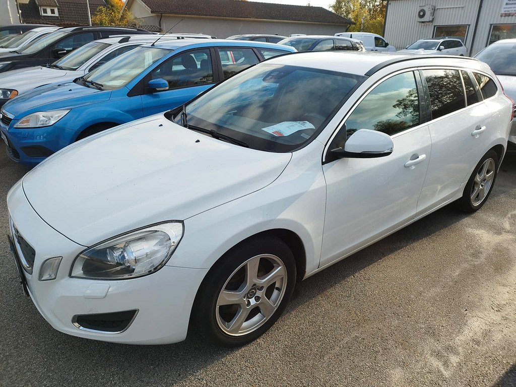 Volvo V60 D3 Geartronic Momentum Euro 5