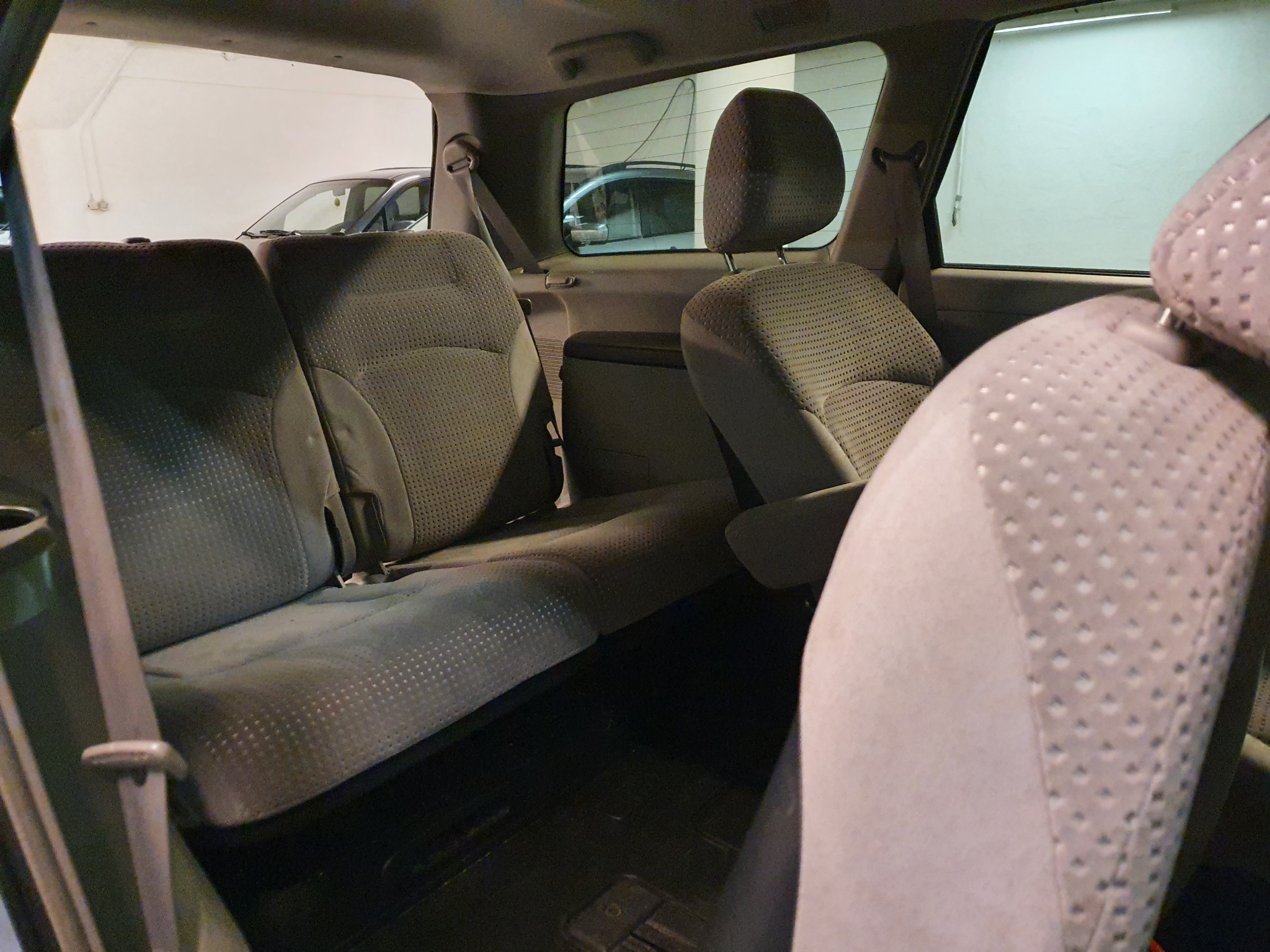 Mitsubishi Grandis 2006, photo 7/40