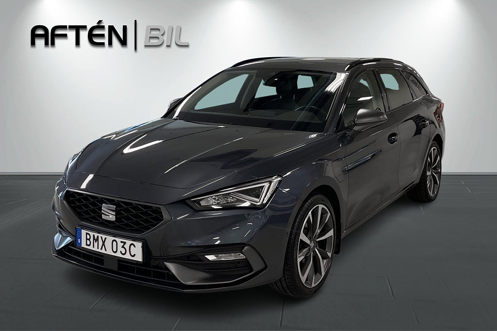 Seat Leon Sportstourer e-Hybrid FR-Pluspaket|Cockpit - Fint Skick