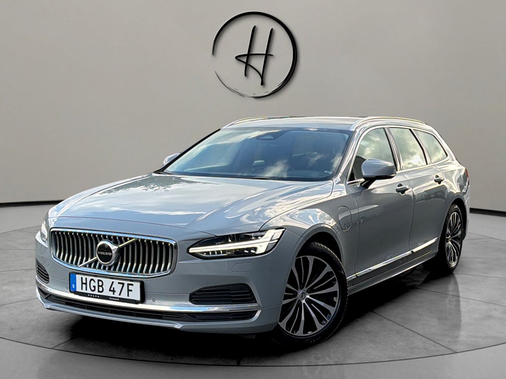 Volvo V90 Recharge T6 AWD Core Edition Google assist BLIS Kamera 