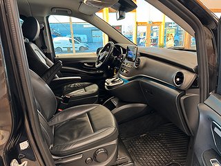 Minibuss Mercedes-Benz V 13 av 16