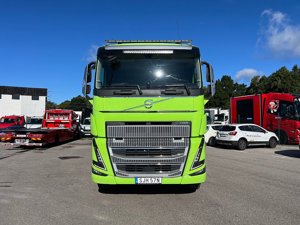 Volvo FH16 550 8x4*4 Tridem Tippbil I-See, Fullutrustad