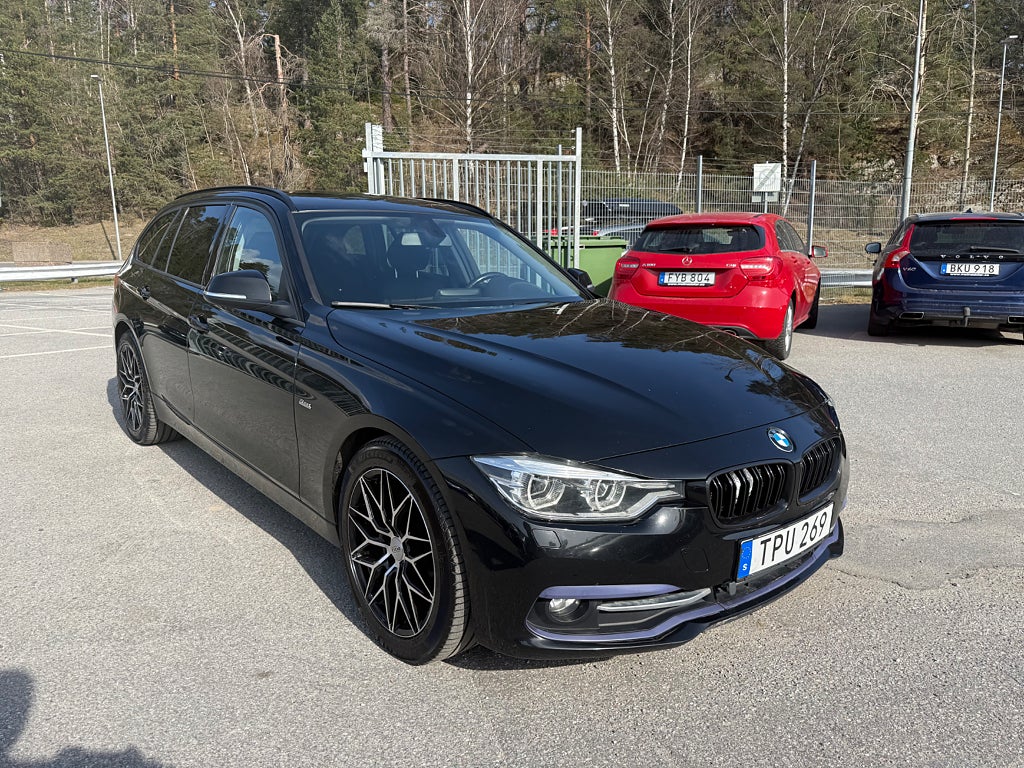 BMW 320D xDrive 190hk Touring Automat Sport line Drag M-Värmare
