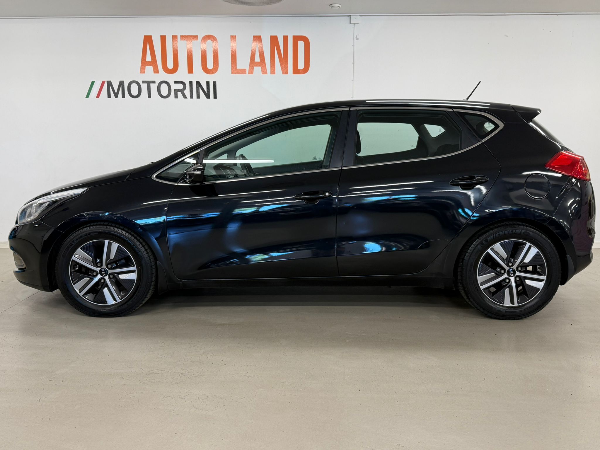 Kia Ceed cee'd 1.6 CRDi EX Comfort 2013, bild 4/48