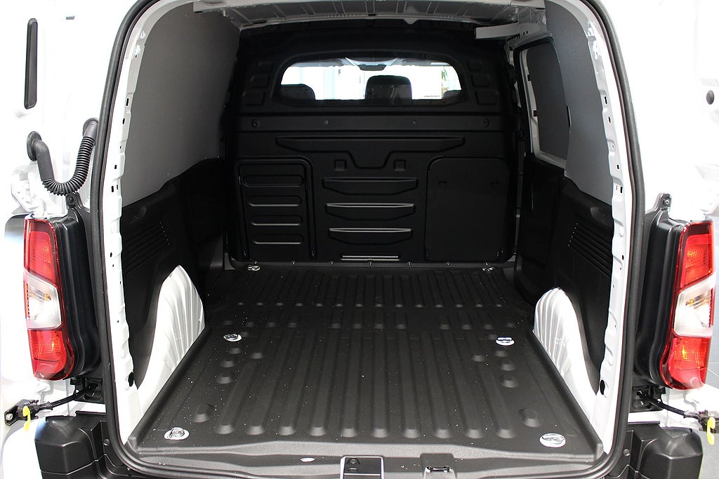 Bild på Citroën Berlingo New Business BlueHDi 100hk L1 - DEMO