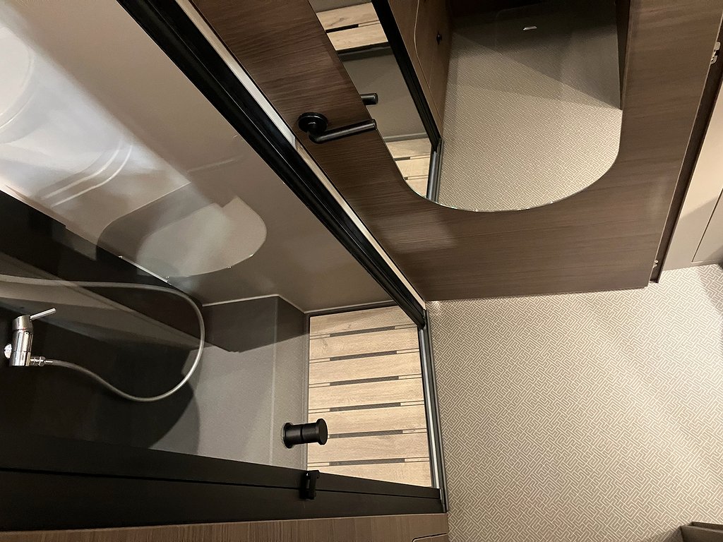 Adria Super Sonic 890 LL / ALDE / AC Bodel / Läder / MB - Adria