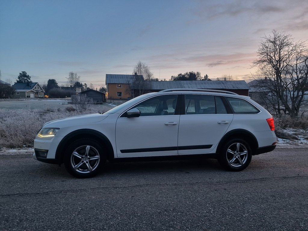 Skoda Octavia SCOUT 2.0 TDI 184HK 4X4 FRI HEMLEVERANS 