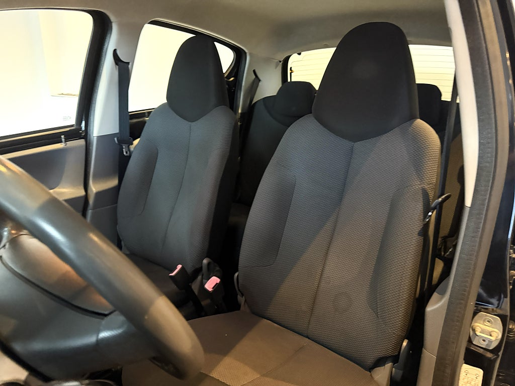 Toyota Aygo 5-dörrar 1.0 VVT-i MultiMode 68HK LÅGMIL AC