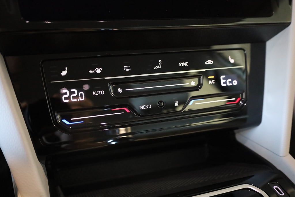 Volkswagen Passat GTE 1.4 TSI  GTE Drag Värmare Navi Kamera Leasbar 2021